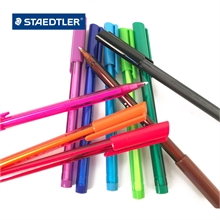 Etui de 10 stylos à bille tringulaire Staedtler Ball 432